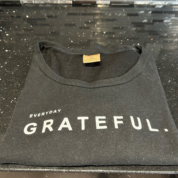 Sweatshirt- comfiest ever ‘everyday grateful’ - Picture 3 of 4